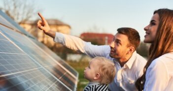 Fügen Link hinzu: die günstigsten Solarmodule finden (Foto: shutterstock - anatoliy_gleb)