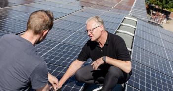 Flexibilität durch virtuellen Speicher: Lösung für schwankende Stromproduktion Tischlerei & Saunabau Jelitto: Unabhängigkeit von Energieversorgern durch (Foto: Simone Reukauf. Köster Energie)