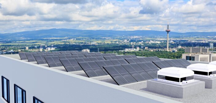 PV-Anlagen für Gewerbe: Wie Unternehmen durch Eigenstromnutzung ihre Fixkosten radikal senken (Foto: AdobeStock - Val Thoermer - 422378718)